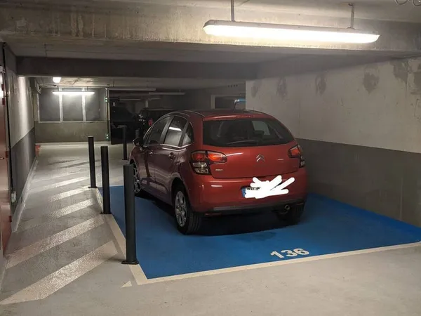 Parking 12 m²