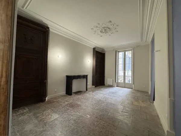 Appartement 4 pièces 140 m²