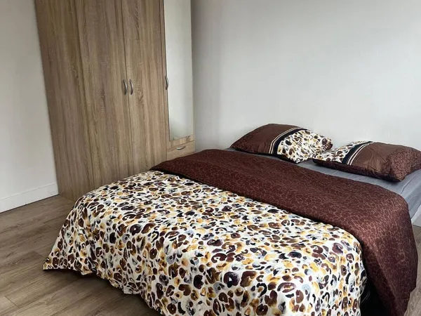 Appartement 8 pièces 80 m²