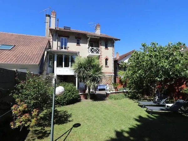 Maison 7 pièces 178 m²
