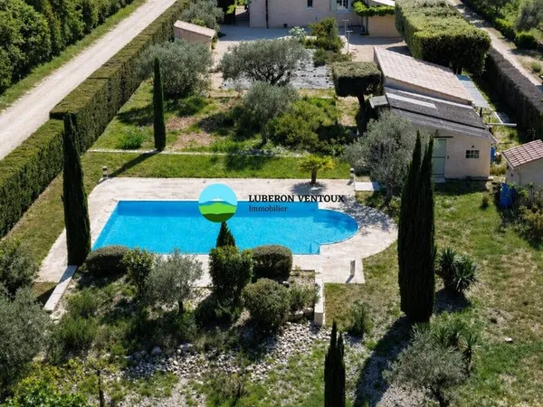 Maison de plain-pied 5 pièces 110 m²