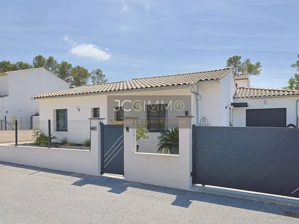 Maison de plain-pied 4 pièces 101 m²