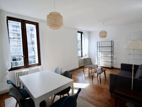 Appartement 4 pièces 82 m²