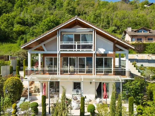 Maison 5 pièces 140 m²
