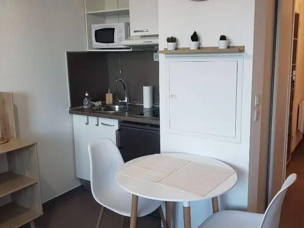 Studio 1 pièce 20 m²