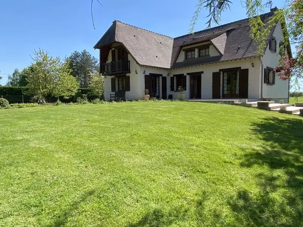 Maison 8 pièces 224 m²