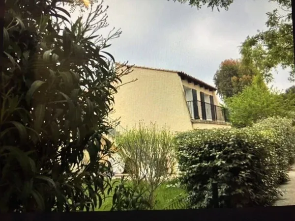 Mas provençal 3 pièces 67 m²