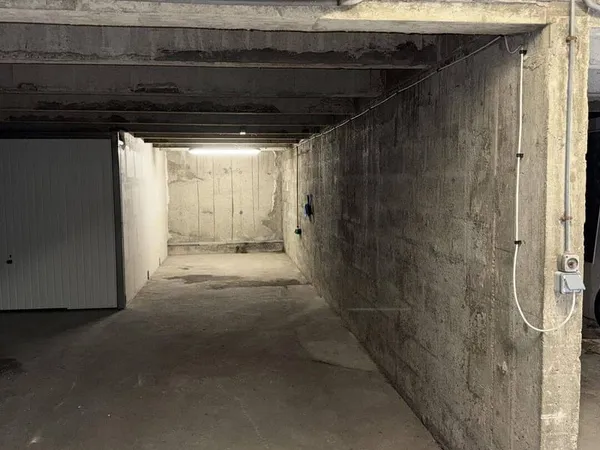 Parking 25 m²