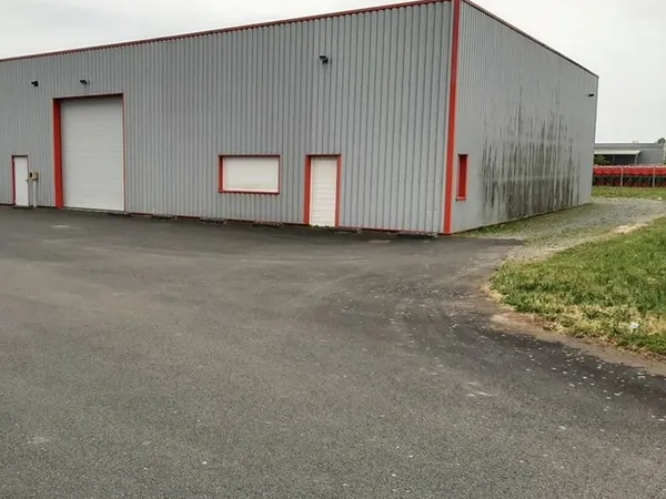 Local d'activité 445 m²
