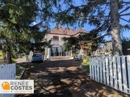 Maison 7 pièces 140 m²