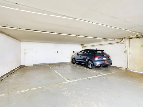 Parking 30 m²