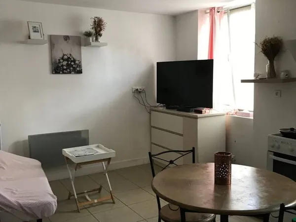 Studio 1 pièce 21 m²