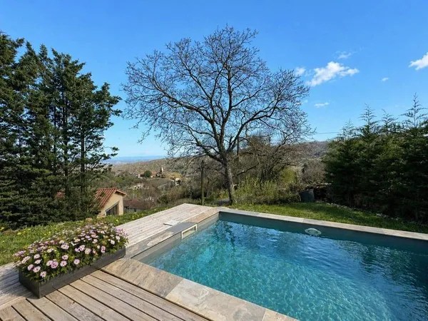 Maison 6 pièces 150 m²