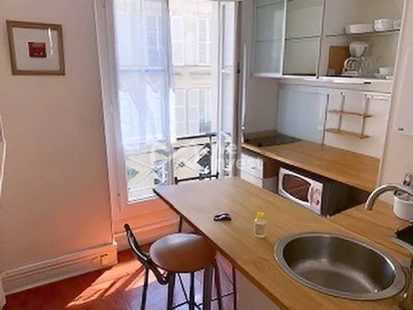 Studio 1 pièce 19 m²