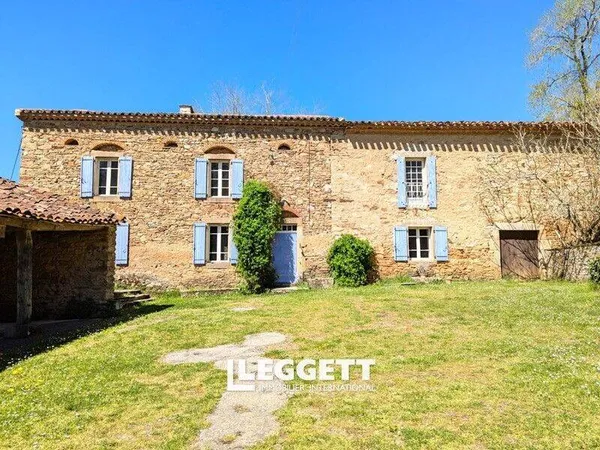 Maison 7 pièces 220 m²
