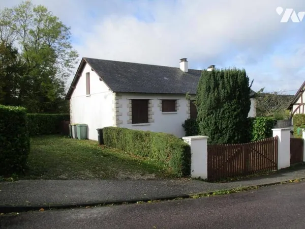 Maison Location Brionne   775€