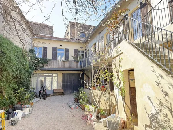 Appartement 3 pièces 94 m²