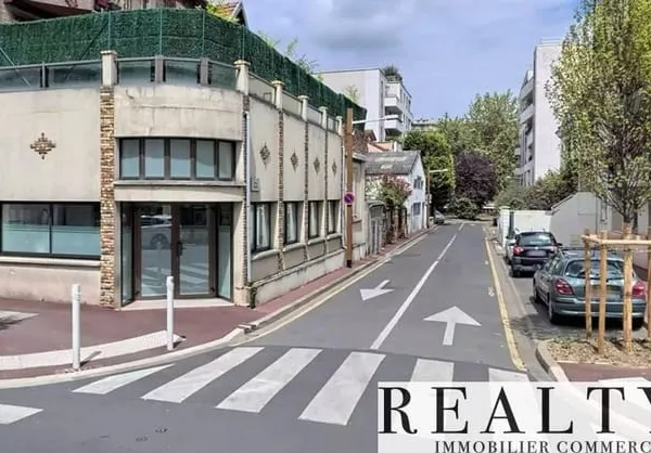 Boutique 200 m²