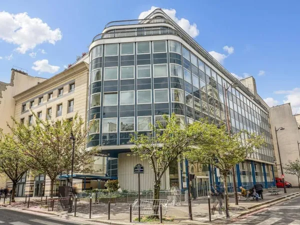 Bureaux 1104 m²