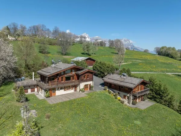 Chalet 13 pièces 270 m²