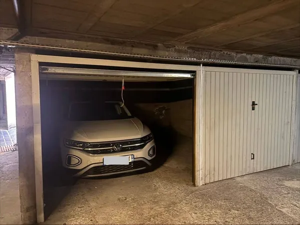Parking 25 m²