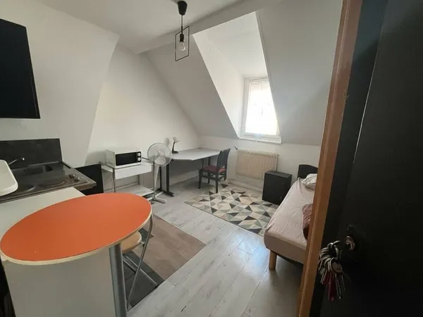 Appartement 1 pièce 14 m²