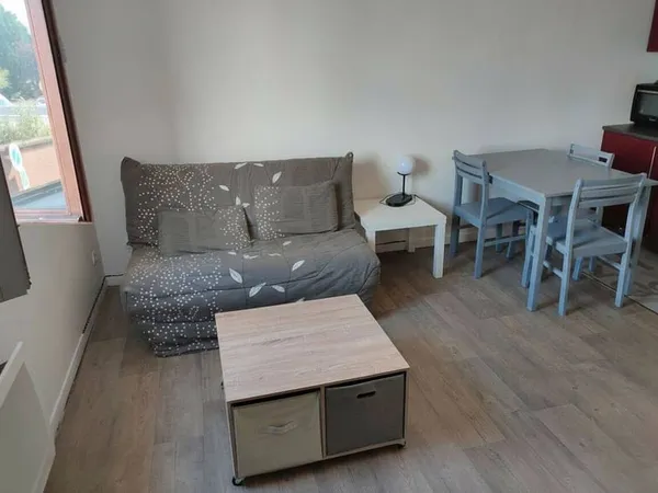 Studio 1 pièce 20 m²
