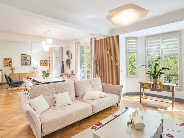 Appartement 5 pièces 143 m²