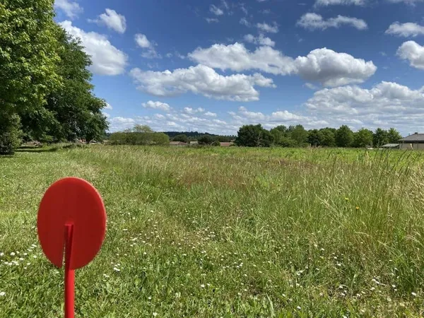 Terrain constructible 747 m²