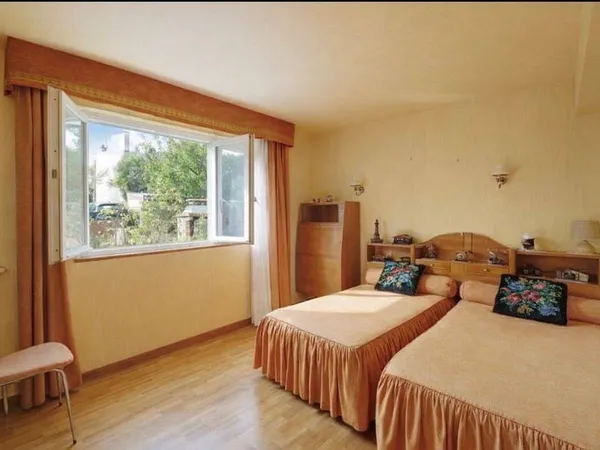 Maison 10 pièces 157 m²