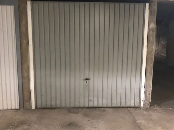Parking 13 m²