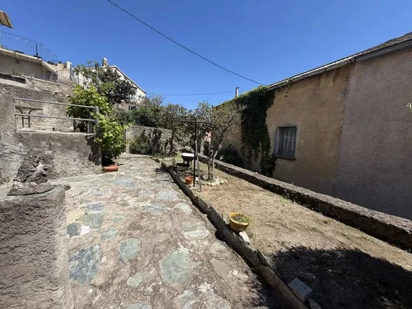 Appartement 4 pièces 65 m²