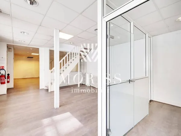 Bureaux 185 m²