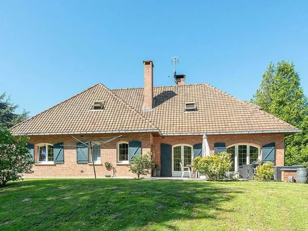 Maison 12 pièces 248 m²