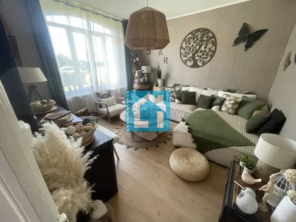 Maison 10 pièces 195 m²