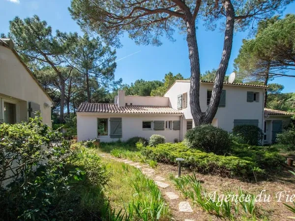 Villa 7 pièces 170 m²