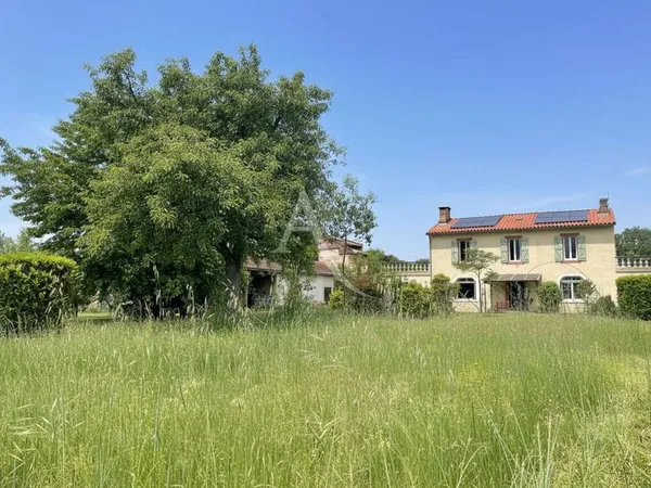 Maison 7 pièces 205 m²