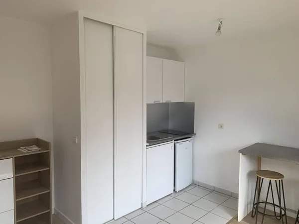 Studio 1 pièce 26 m²