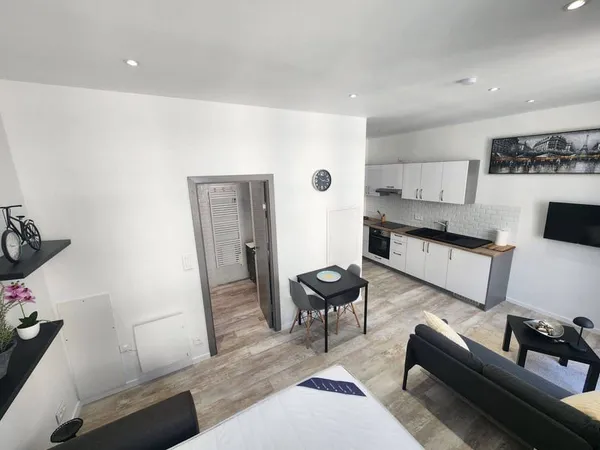 Studio 1 pièce 27 m²