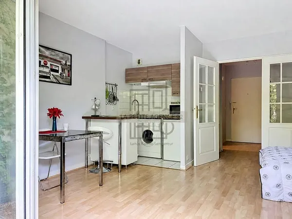 Studio 1 pièce 29 m²