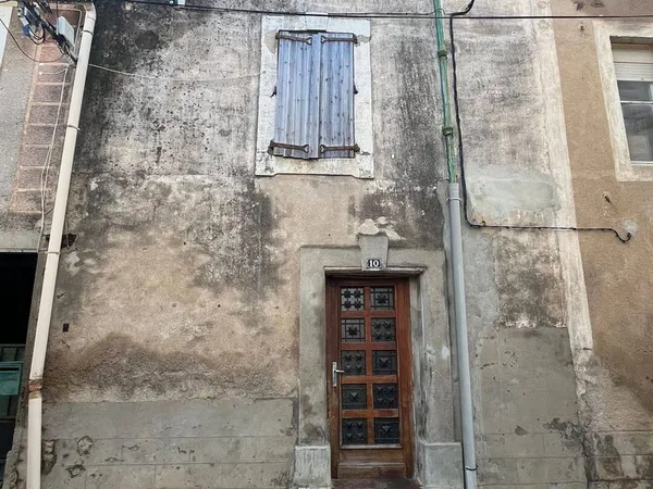 Maison 1 pièce 182 m²