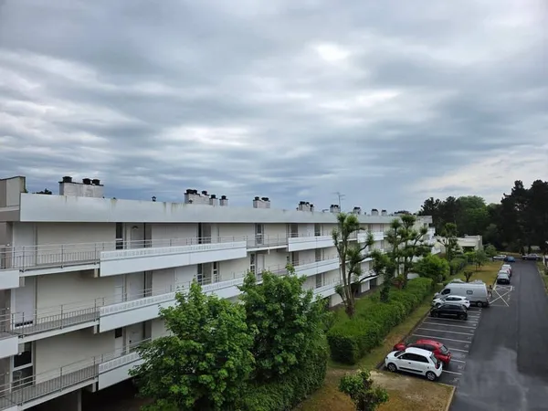 Appartement 1 pièce 74 m²