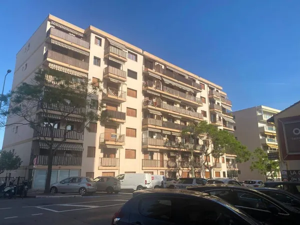 Appartement 5 pièces 40 m²