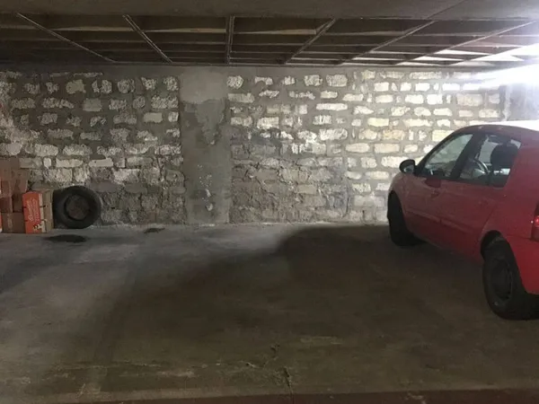 Parking 15 m²