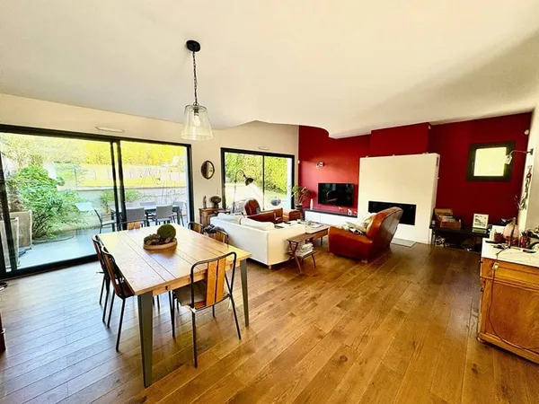 Maison 6 pièces 144 m²