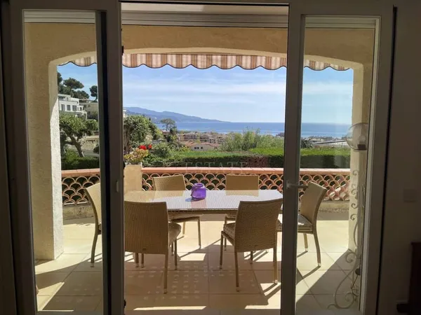 Villa 5 pièces 155 m²