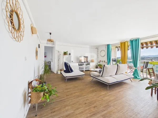 Appartement 4 pièces 80 m²