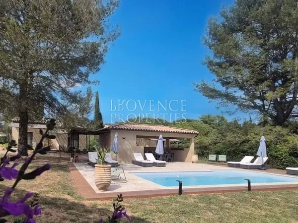 Maison 8 pièces 220 m²