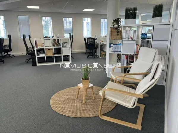 Bureaux 200 m²