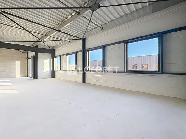 Local commercial 193 m²